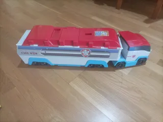 Camión Patrulla Canina con Figuras