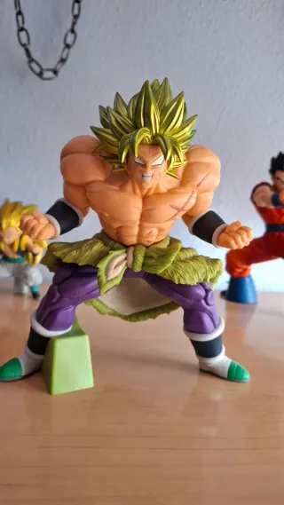 Figuras Dragon Ball (Broly, Gohan, Gotenk)