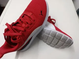 Zapatillas Puma Soft Foam Rojas y Blancas