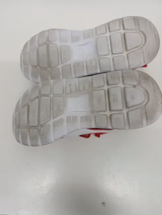 Zapatillas Puma Soft Foam Rojas y Blancas