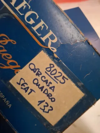 SEAT 133 carcasa cuadro mandos