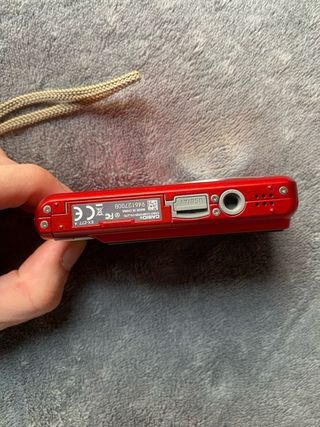 Cámara Digital Casio Exilim EX-Z77