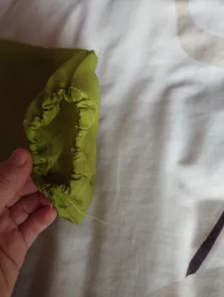 Babero impermeable con mangas talla 5-6 años