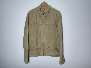 Chaqueta Massimo Dutti con cremallera