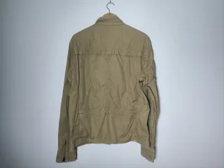 Chaqueta Massimo Dutti con cremallera
