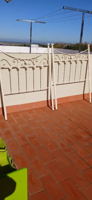 Cabecero de cama individual metálico beige