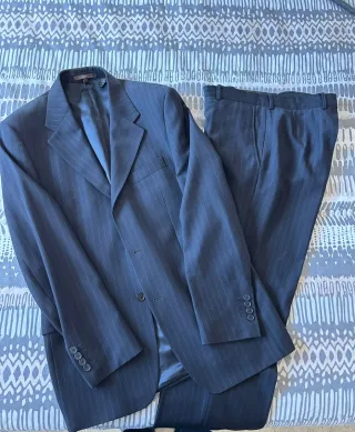 TV6- Traje azul marino