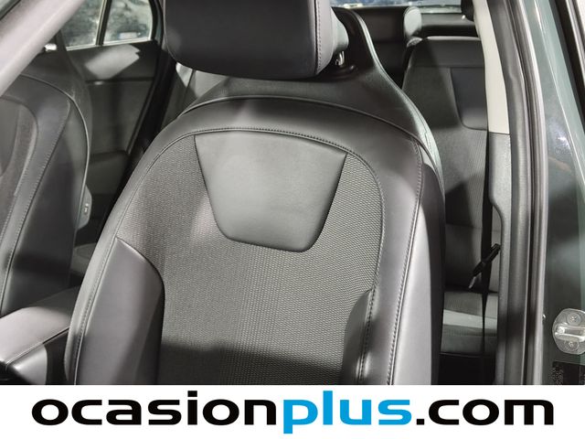 Kia Niro 1.6 GDi HEV Concept 104 kW (141 CV)