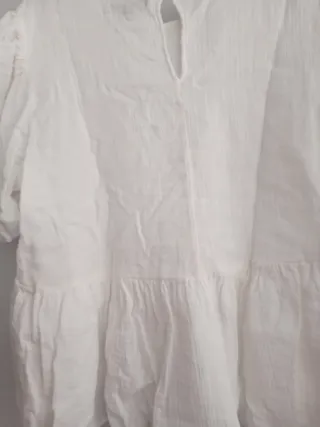 Camiseta blanca Primark talla 44