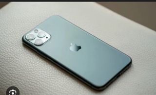 iPhone 11 Pro Max Grigio/Verde da 64GB di memoria