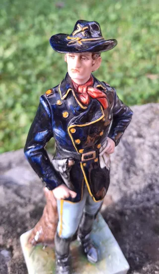 Porcelana Capodimonte Comandante - Firmado