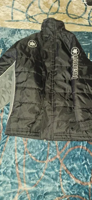 Chaqueta Luanvi Negra y Gris talla 8 años