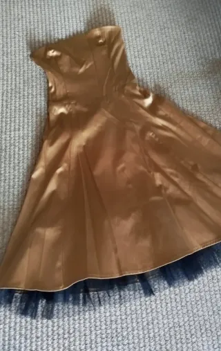 Vestido de fiesta dorado