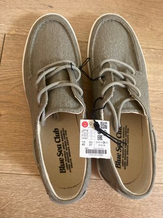 Zapatillas casuales grises NUEVAS