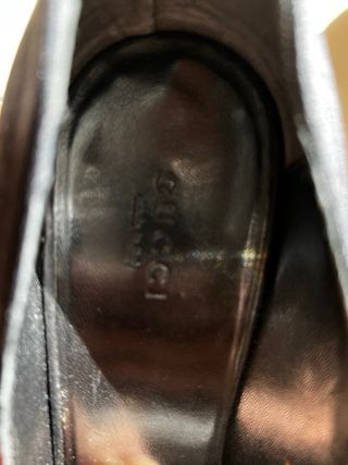 Zapatos Peep Toe Gucci negros con cristales