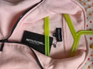 Sudadera PrettyLittleThing Rosa Talla S