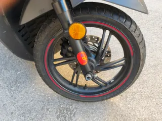 Honda SH300A año 2021 - 8000km