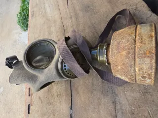 Máscara antigás militar