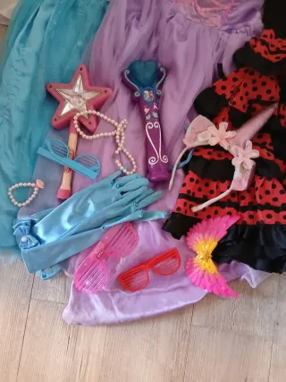 Lote Disfraces Niña leer anuncio