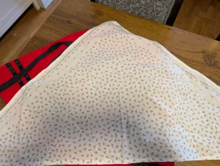 Falda pañuelo delantal casera Olentzero 8 años