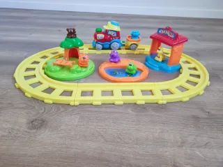 Treno e trattore per bambini con animali