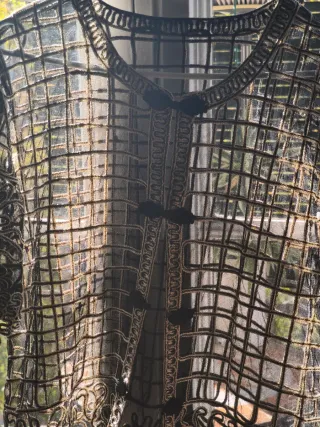 Preciosa chaqueta con diseño elegante y detalles