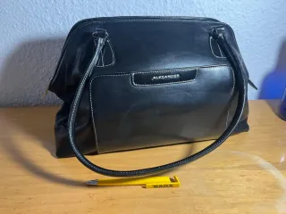 Bolso de hombro Alexander negro
