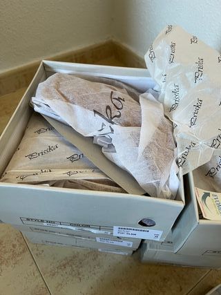 Botines con tacon color Camel  T 36