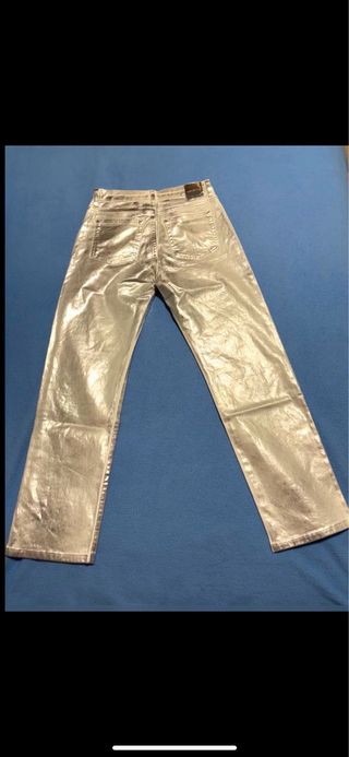 Pantalón Brownie laminado plateado