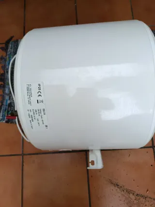 Termo eléctrico, recoger en jerez,tlf. 619925321