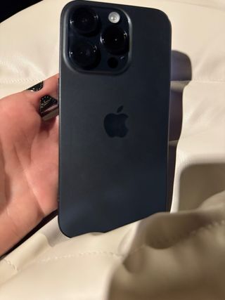 iPhone 15 Pro Azul