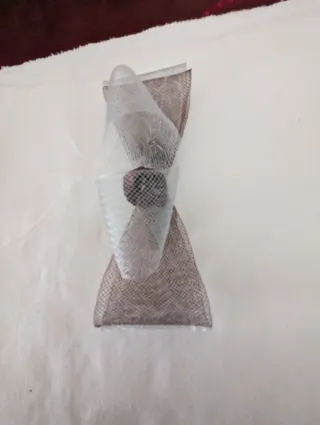 3 Tocados pelo, dorado y otro en gris