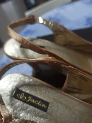 Zapatos de fiesta Jactlin encaje beige/dorado