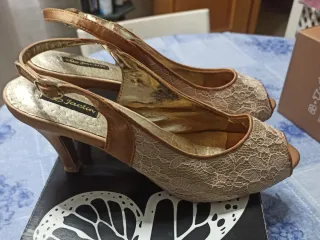 Zapatos de fiesta Jactlin encaje beige/dorado