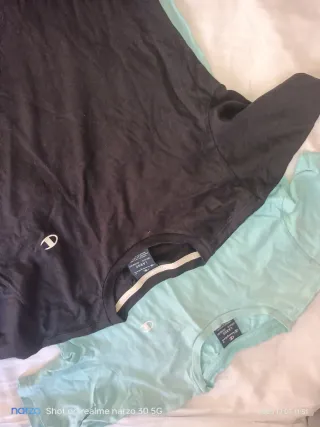 2 Camisetas Champion Talla 10-11 Negra y azul