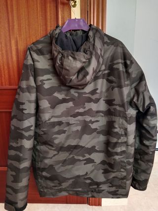 Chaquetón camuflaje marrón y verde
