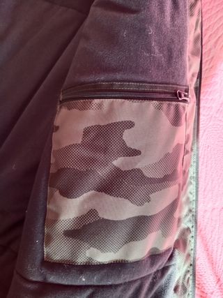 Chaquetón camuflaje marrón y verde