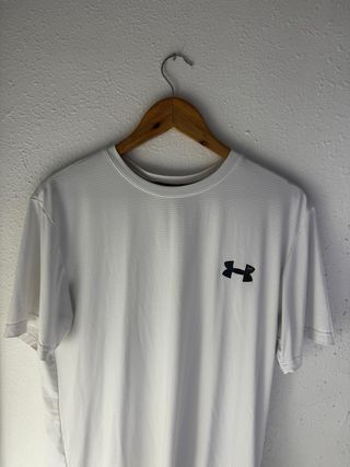Camiseta Under Armour Blanca Logo Negro