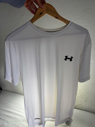 Camiseta Under Armour Blanca Logo Negro