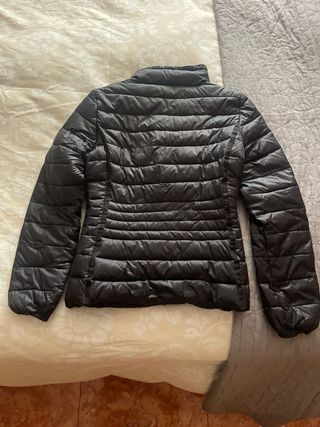 Chaqueta acolchada negra