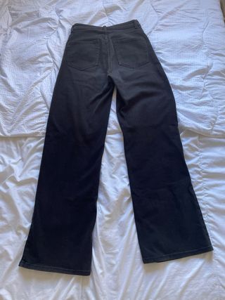 Vaquero negro pata ancha