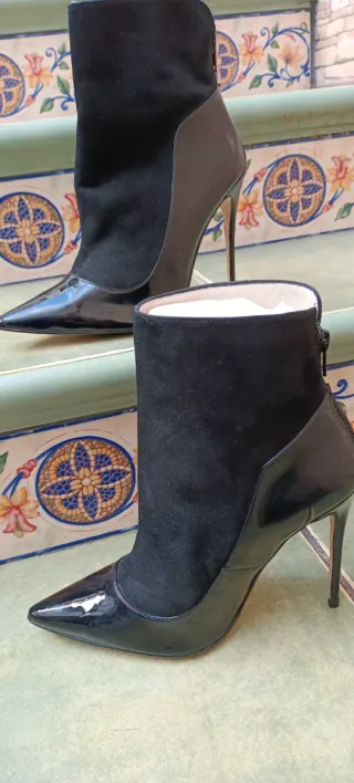 Botines de tacón negros
