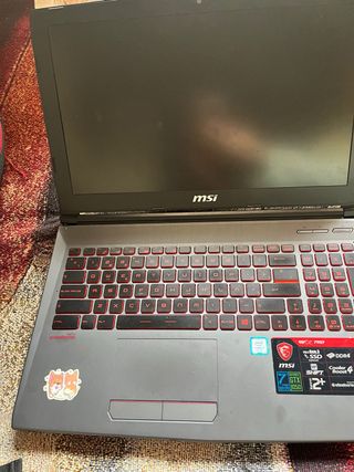Portátil MSI GV62 7RD