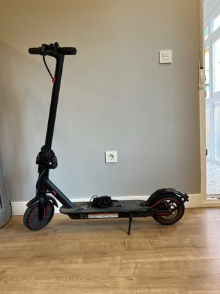 Patinete Eléctrico Negro / Electric Scooter