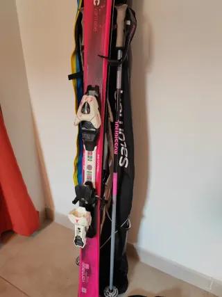 Pack Nieve: Skis, Botas, Bastones y Casco