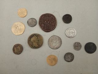 Lote de Replicas de 13 monedas antiguas