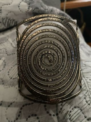 Pulsera brazalete acero diseño espiral