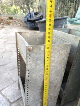 Comederos metálicos para animales