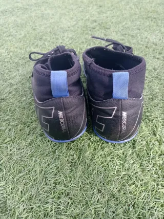 Botas de fútbol Nike Talla 37'5