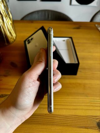 iPhone 11 Pro 512 GB + accessori